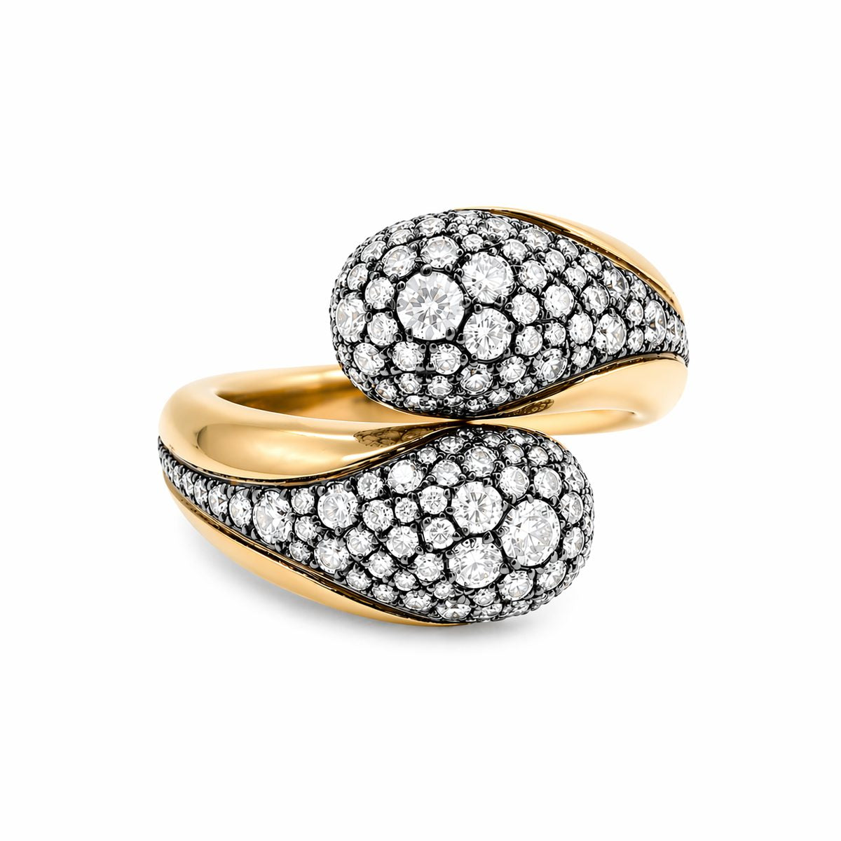 Chantel Shafie Ravello ring in gold with a graduated pave of diamonds set in blackened gold